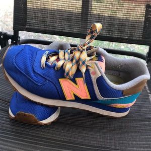 New balance tennis shoes